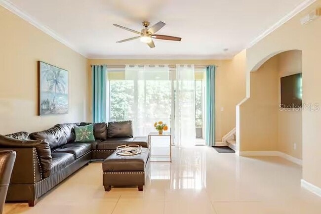 Building Photo - 3041 Ashland Ln S