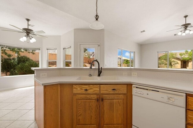 Building Photo - Beautiful 4 Bedroom Single-Level Home