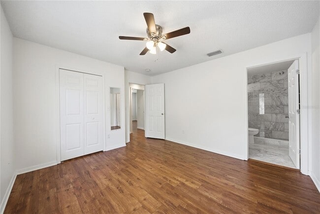 Building Photo - 18117 Paradise Point Dr