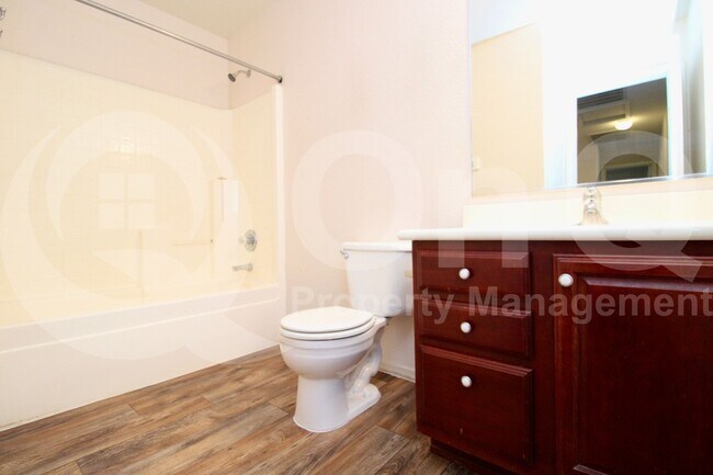 Building Photo - 3062 S Mandy