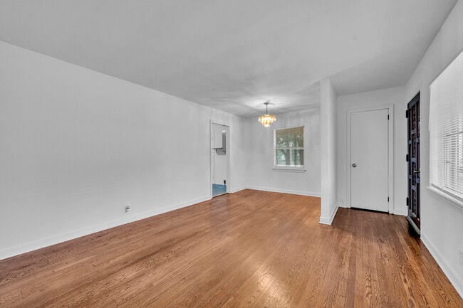 Building Photo - 1725 Mims St SW