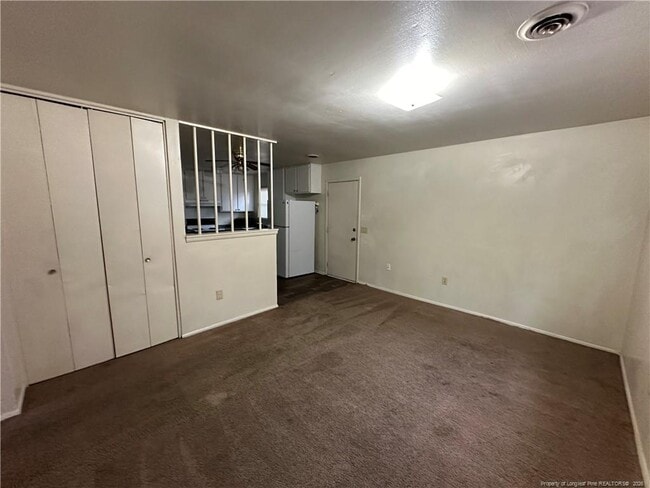 Building Photo - 613 Kellam Cir