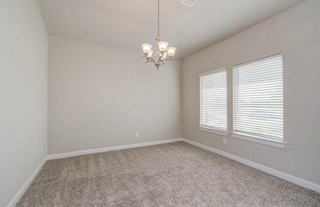 Building Photo - 2442 Wembley Way