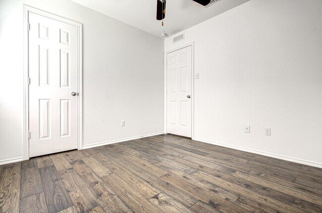 Building Photo - 11108 Cain Harvest Dr