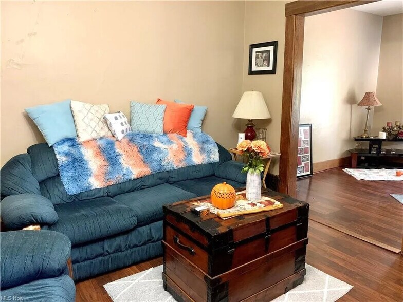 Building Photo - 2816 W Liberty St