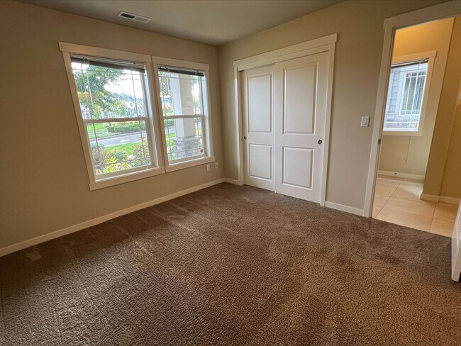 Building Photo - 28609 SW Villebois Dr N