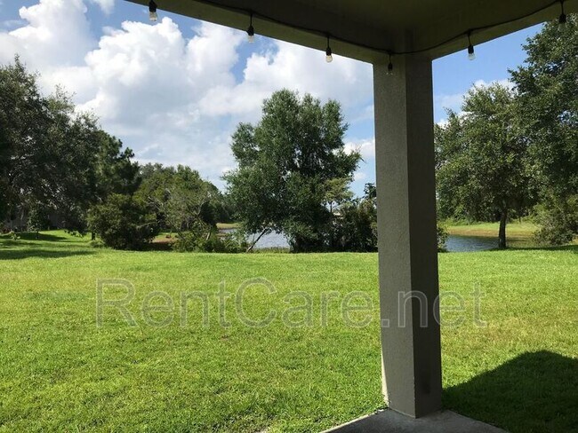 Building Photo - 420 Moss View Cir