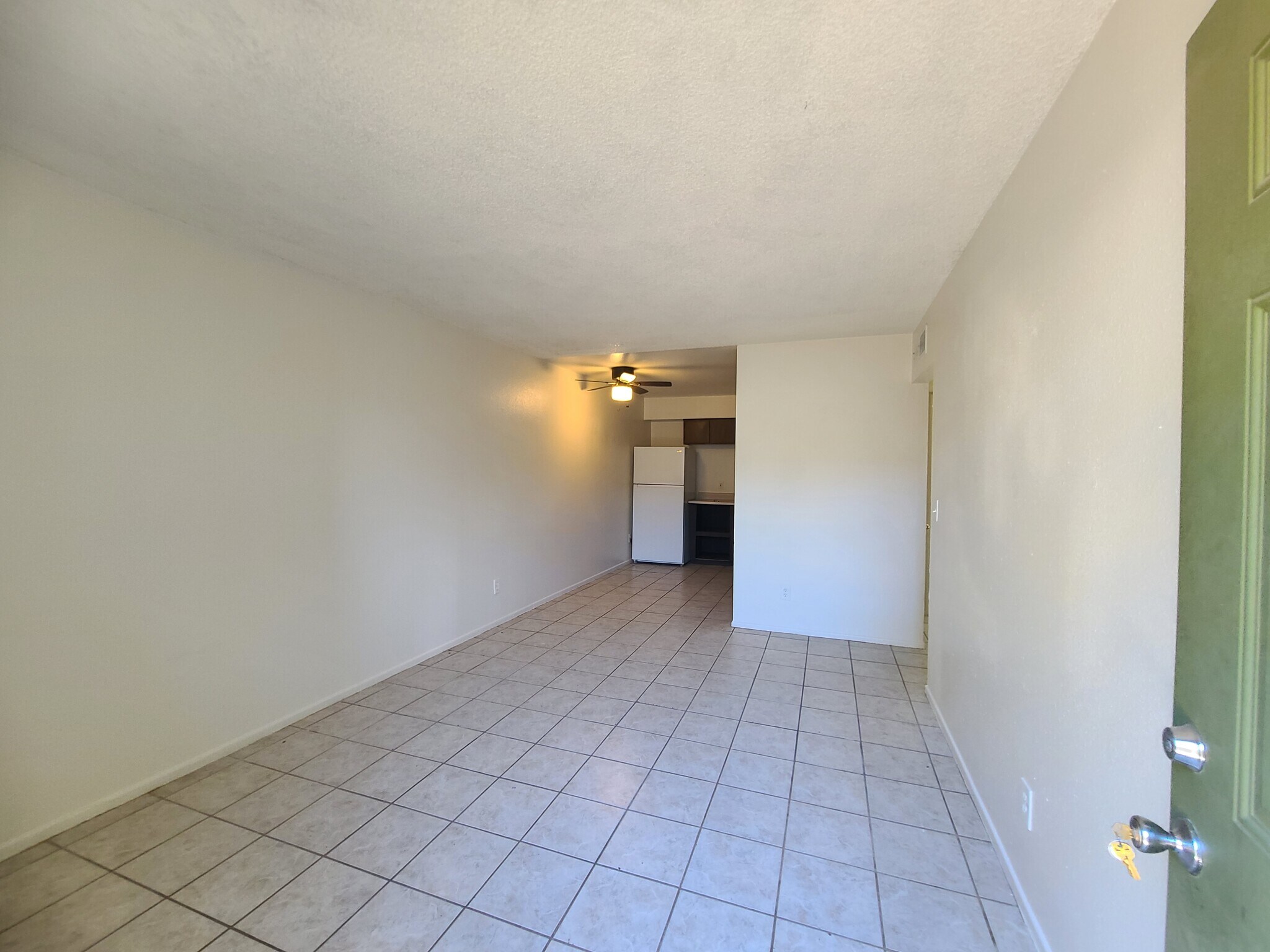 Building Photo - 1420 N Evergreen St