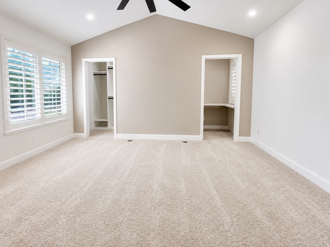 Building Photo - 1299 Rolling Hills Ct