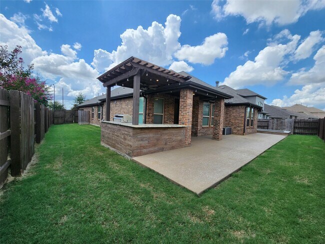 Building Photo - 23202 Brookdale Bay Ln