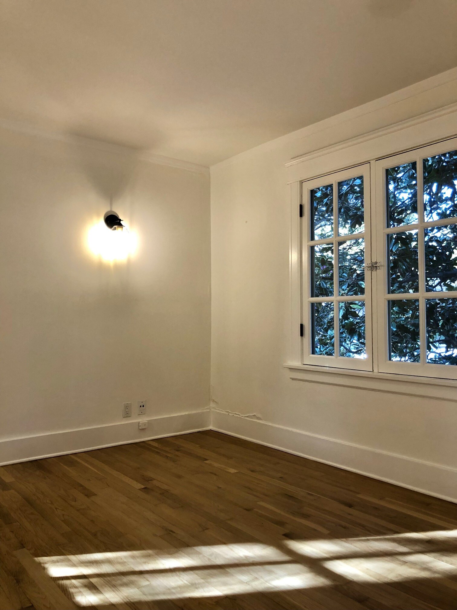 Building Photo - 2044 N Highland Ave