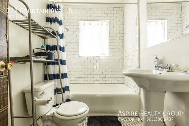 Building Photo - 223 Fountain Ave