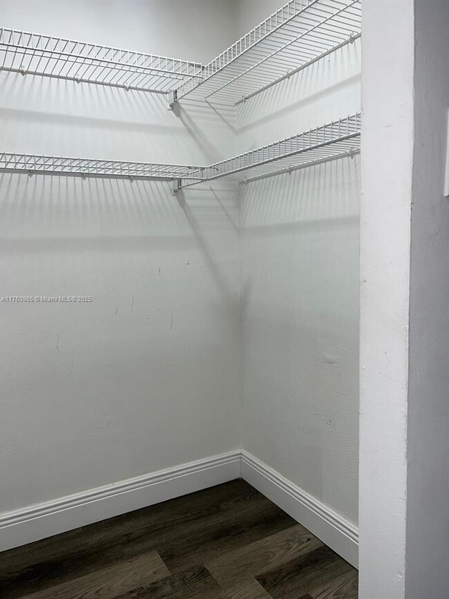 Building Photo - 1830 SW 81st Ave