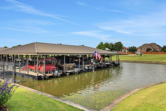Building Photo - 9455 Towne Lake Pkwy