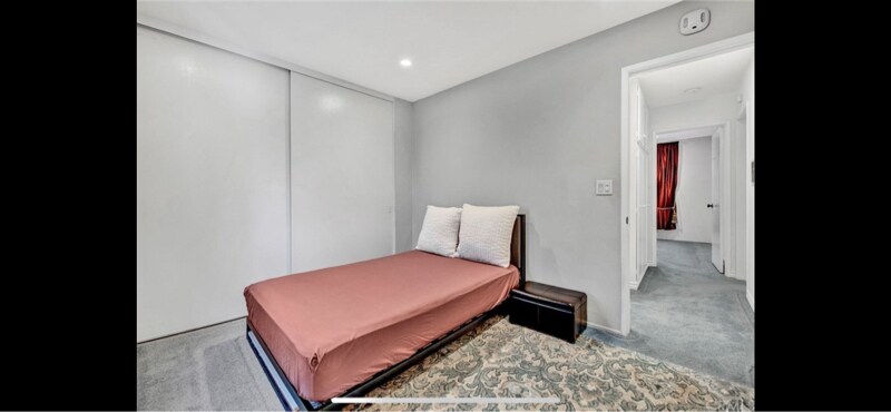 Building Photo - 660 S Glassell St