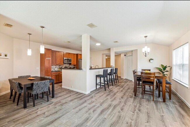 Building Photo - 21122 Barker Canyon Ln