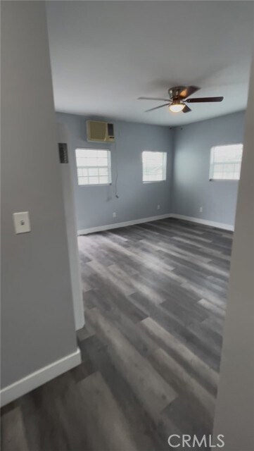 Building Photo - 1032 Normandie Ave