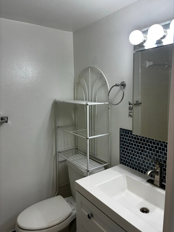 Building Photo - 5428 Larchmont Ct