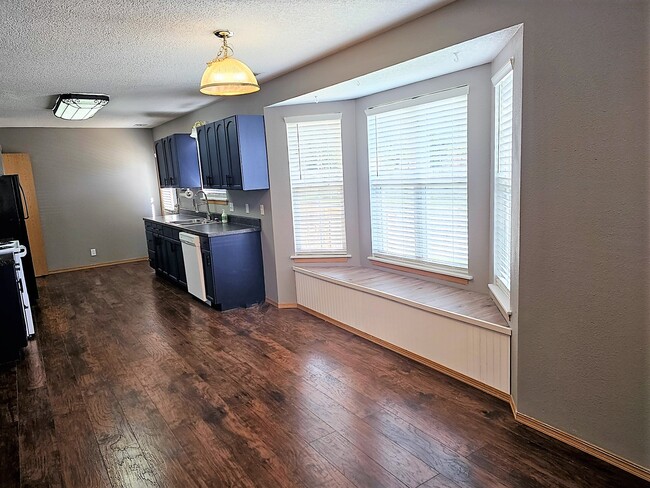 Bay window with seating in Dining area - 2231 S Willard Ave