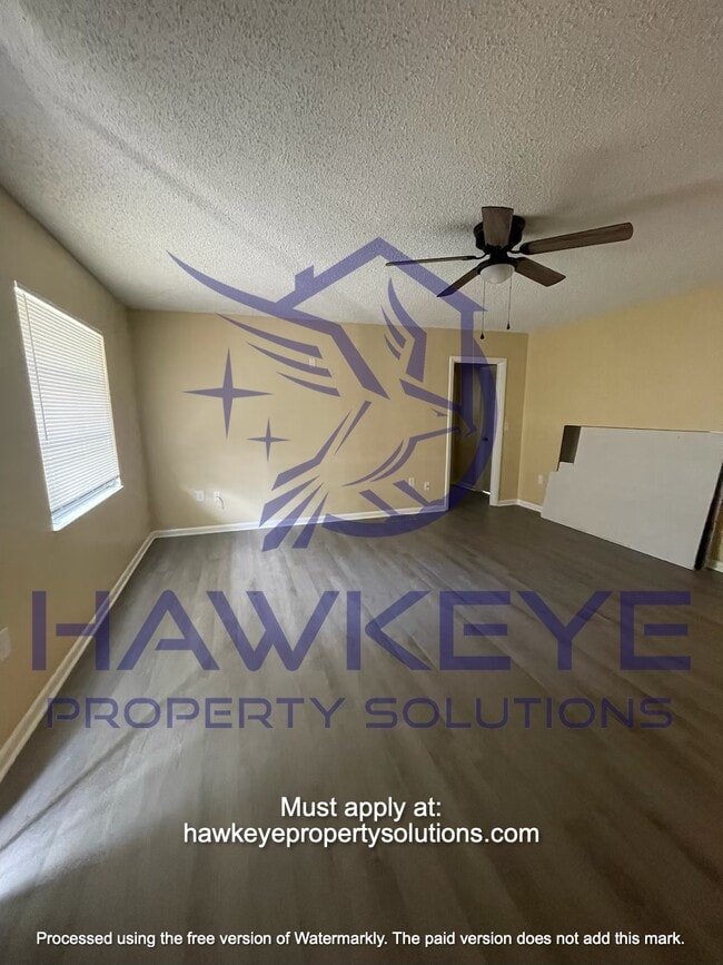 Building Photo - 412 1/2 Senate St