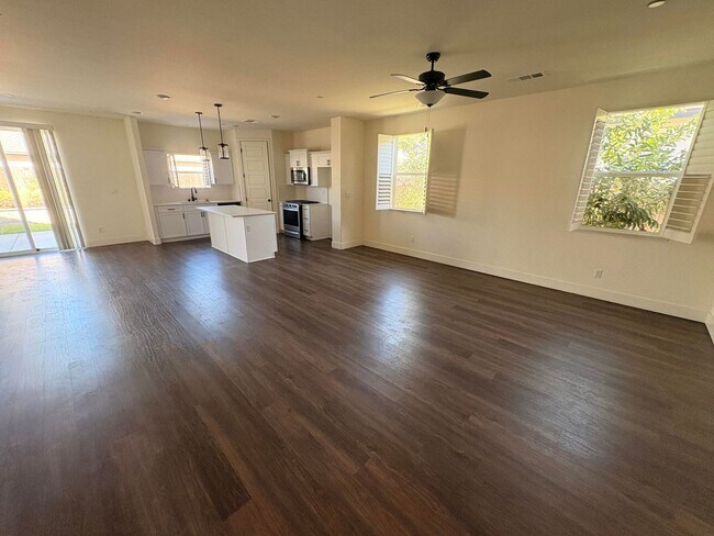 Building Photo - 2632 S Cain Ct