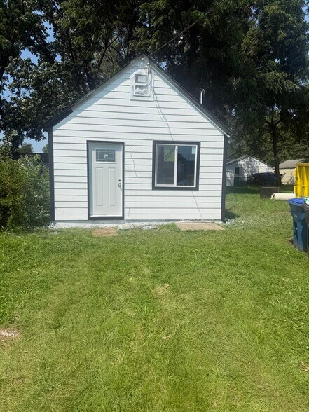 Building Photo - 1025 Wade St