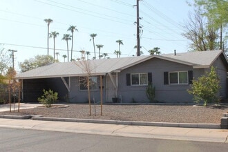 Building Photo - 757 E Loyola Dr
