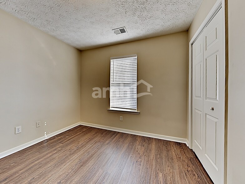 Building Photo - 201 Toulouse St