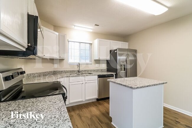 Building Photo - 309 Timberwood Dr