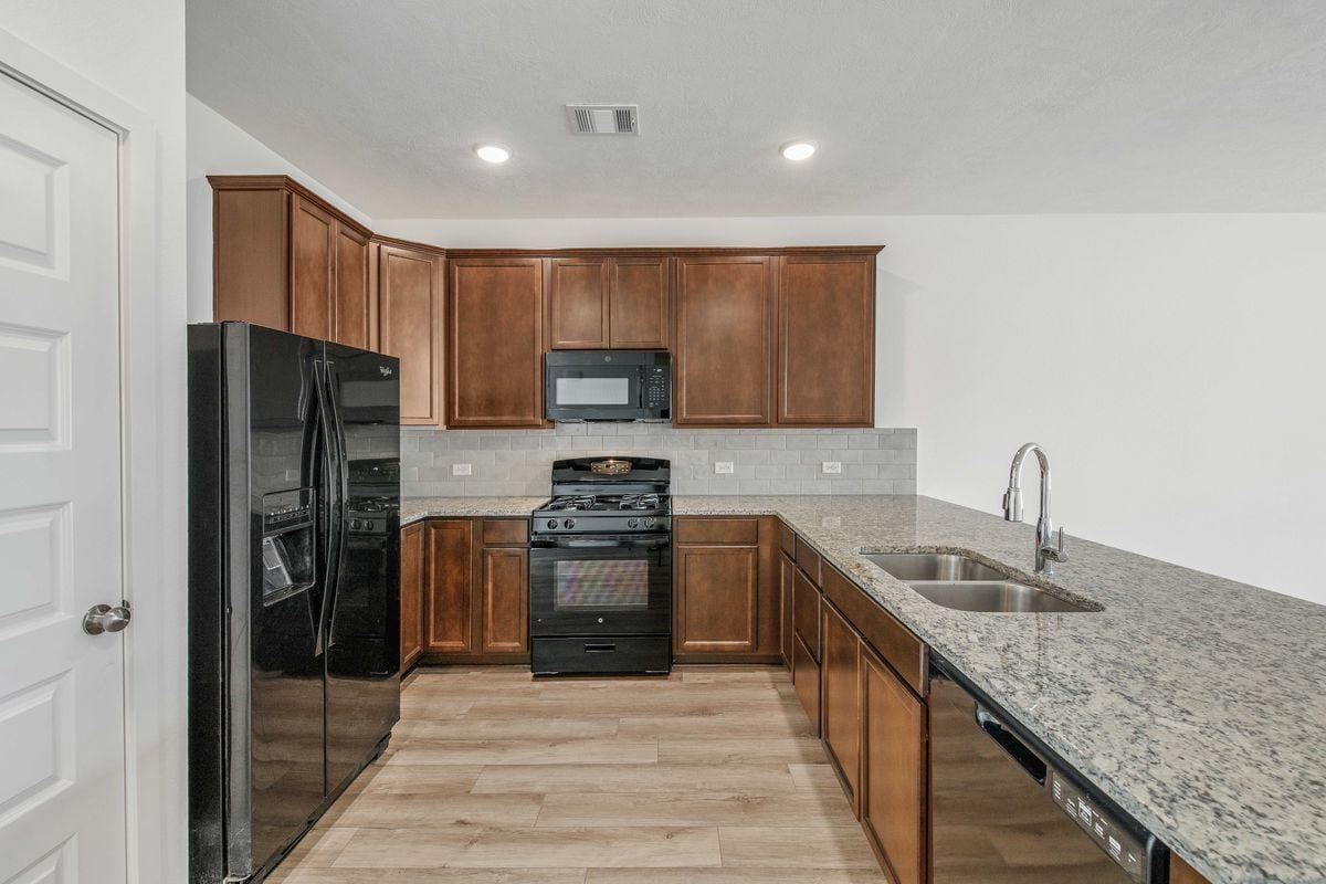 Building Photo - 6101 Pocono Dr