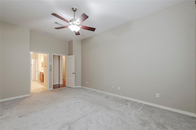 Building Photo - 8626 Davis Dr