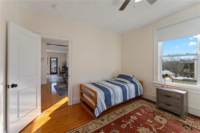 Building Photo - 15 W Narragansett Ave