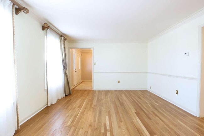 Building Photo - Welcome Home!