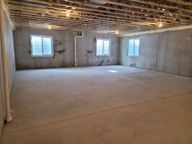 Building Photo - 914 Concerto Lane