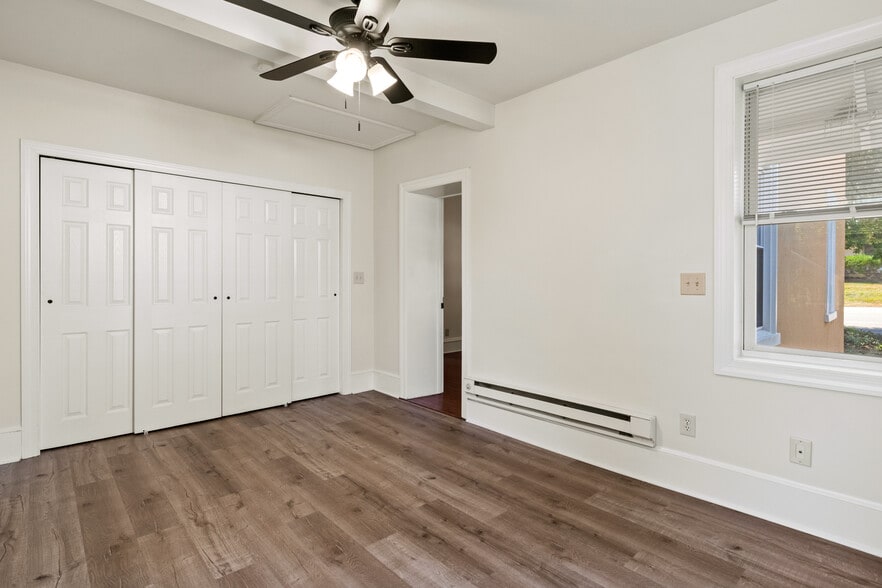 Master Bedroom - 525 Main St