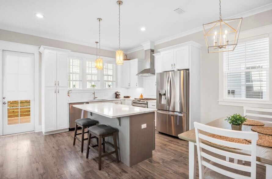 Building Photo - 219 Rearden Way