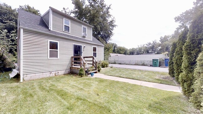 Building Photo - 2517 Clay St