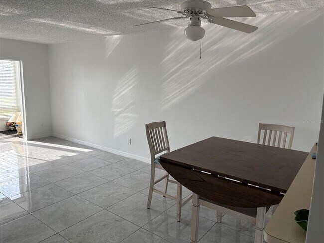 Building Photo - 5157 Silent Loop