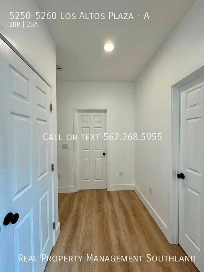 Building Photo - 5250-5260 Los Altos Plaza-A