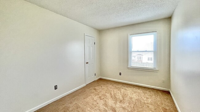 Building Photo - 1311 Copper Stone Cir