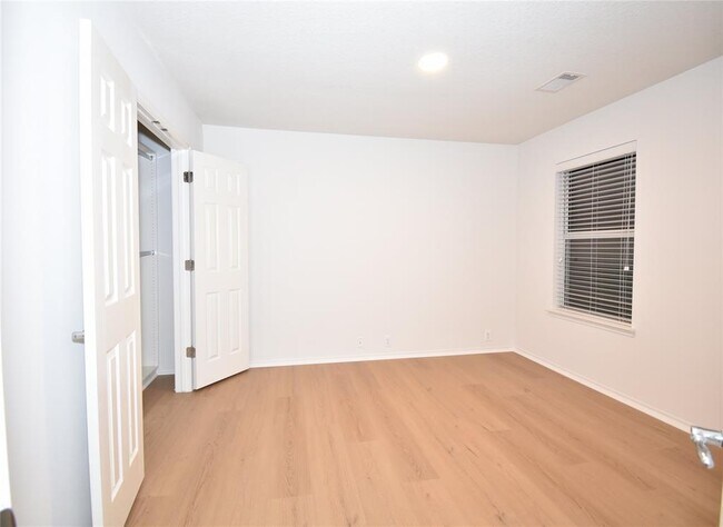 Building Photo - 4518 Clemwood Ln