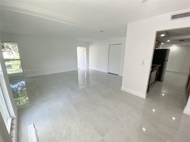 Building Photo - 7805 NW 67th Ave