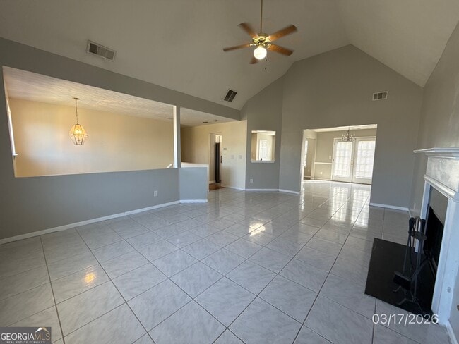 Building Photo - 2021 Gates Ct