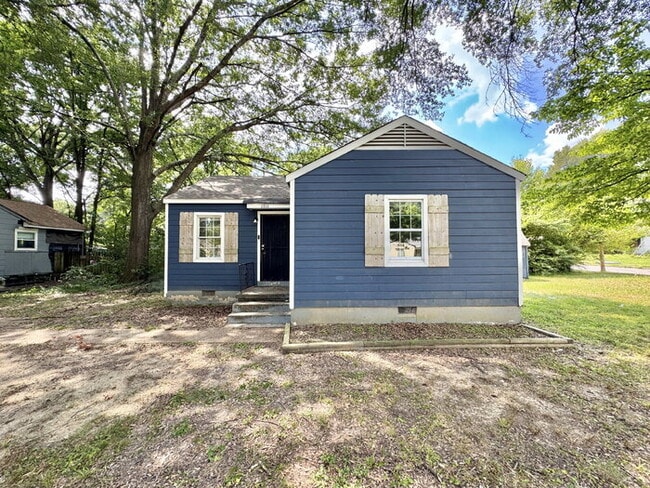 Building Photo - 1711 Coleen Rd