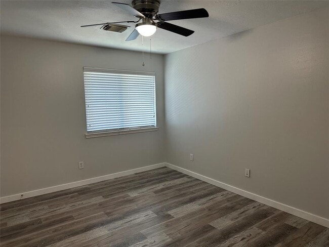 Building Photo - 9206 Kransbury Ln