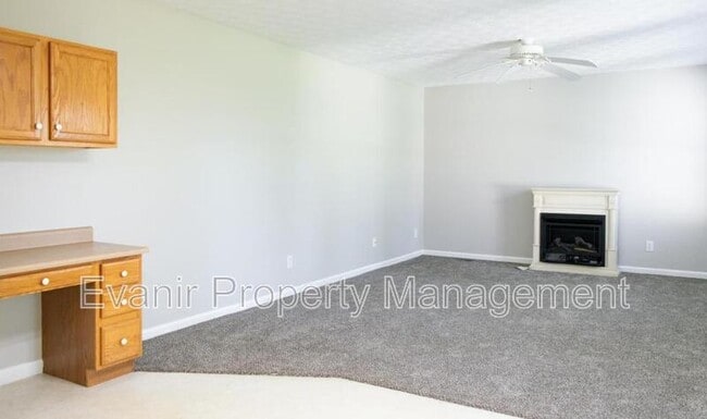 Building Photo - 1142 Deercreek Dr