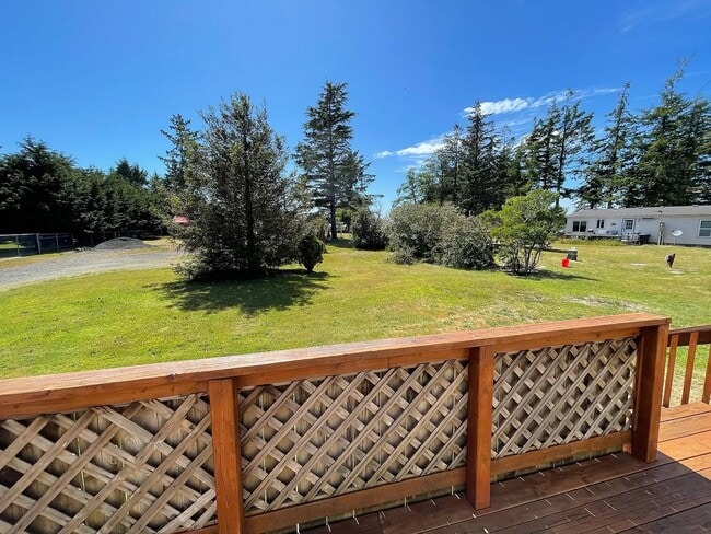 Building Photo - 2-Bedroom 1-Bath in Chinook WA **Available Now**