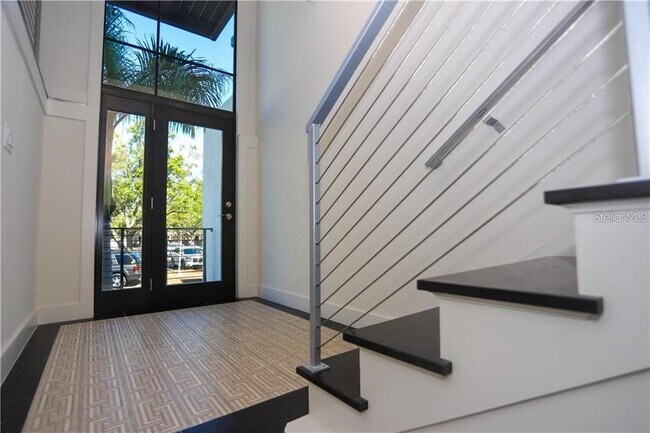 Building Photo - 2814 W Barcelona St