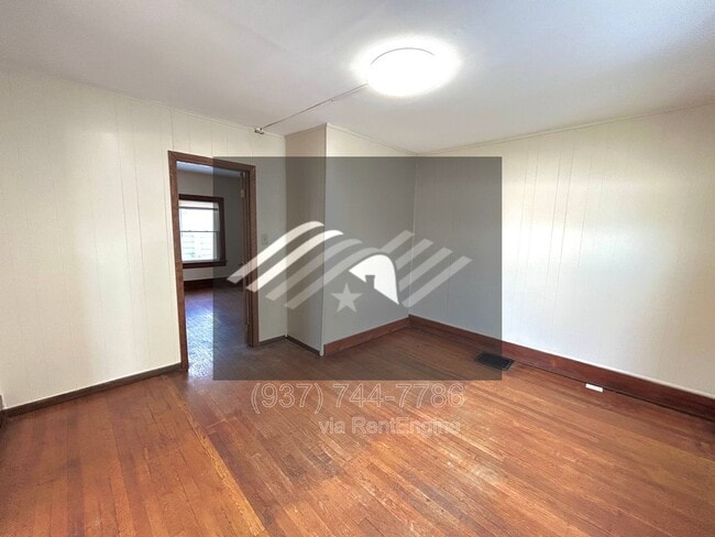 Building Photo - 2806 S Smithville Rd