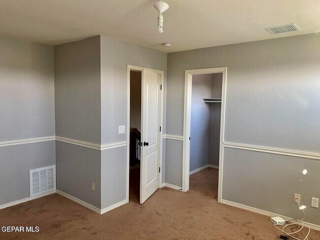 Building Photo - 12331 Sombra Grande Dr